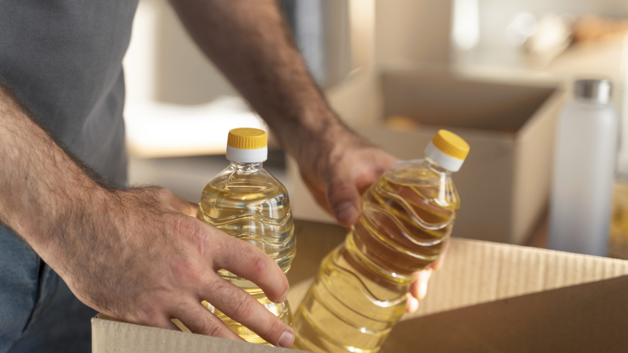 Como funciona a reciclagem de óleo de cozinha: da coleta à transformação